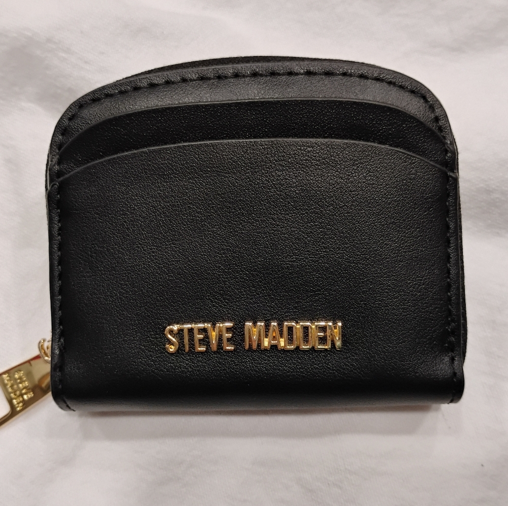 Steve Madden Zip Around wallet / cardholder